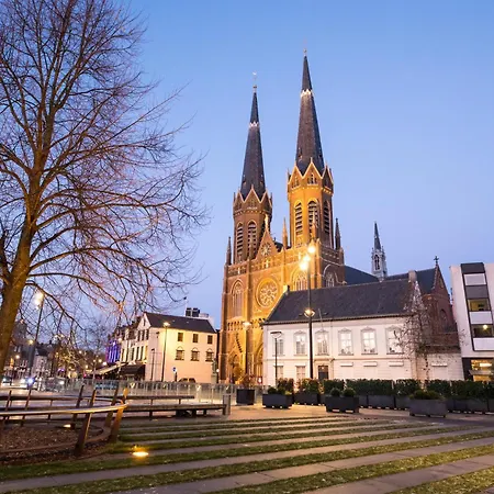Spacious Home, 10 Min From Efteling * 提耳堡