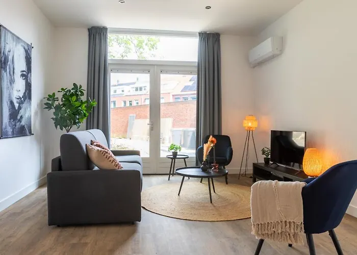 公寓 Spacious Home, 10 Min From Efteling 提耳堡